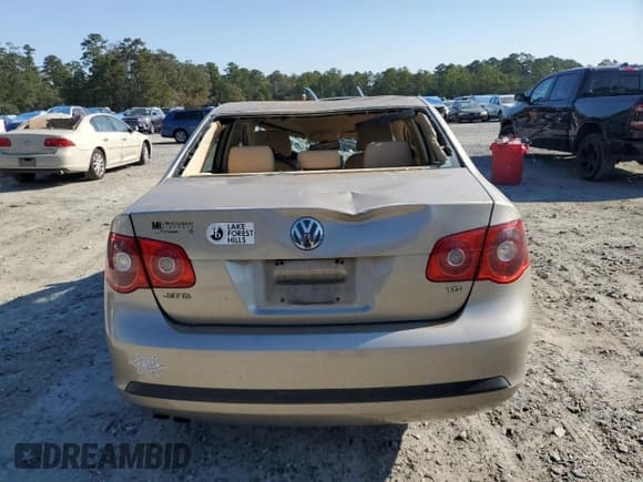 ✅ 2005 Volkswagen Jetta • VIN: 3VWRT71K35M639823 • Lot: 75345094. Listed on Copart with 117,954 mi. Free auction sales archive from the USA and detailed vehicle history report at DreamBid. Image 6.