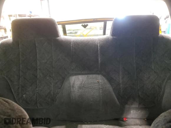 ✅ 2002 Chevrolet S-10 LS • VIN: 1GCDT13W32K235577 • Лот: 82347094. Опубликован ранее на Copart с пробегом 288 179 миль. Бесплатный доступ к архиву аукционных продаж из США и подробный отчёт об истории автомобиля на DreamBid. Изображение 10.