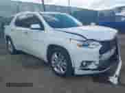 2018 Chevrolet Traverse High Country z VIN 1GNEVKKW3JJ107938, wystawiony jako IAAI lot #43356811 z przebiegiem 76 017 mil mil oraz . Historia ofert i sprzedaży dostępna na DreamBid. Obrazek 1.