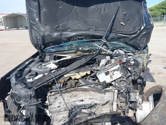 ✅ 2020 Kia Telluride LX • VIN: 5XYP24HC8LG030313 • Лот: 43129847. Опубликован ранее на IAAI с пробегом Не указан. Бесплатный доступ к архиву аукционных продаж из США и подробный отчёт об истории автомобиля на DreamBid. Изображение 10.