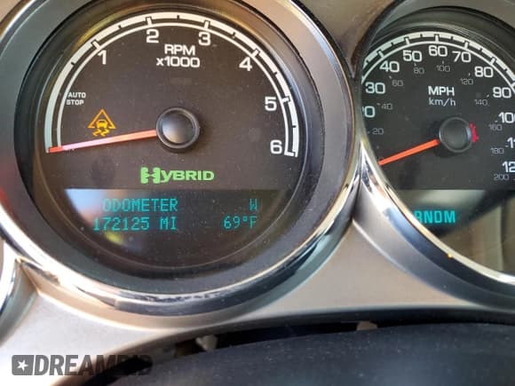 ✅ 2011 Chevrolet Silverado 1500 1HY • VIN: 3GCUKUEJXBG124294 • Lot: 90078405. Listed on Copart with 172,125 mi. Free auction sales archive from the USA and detailed vehicle history report at DreamBid. Image 9.