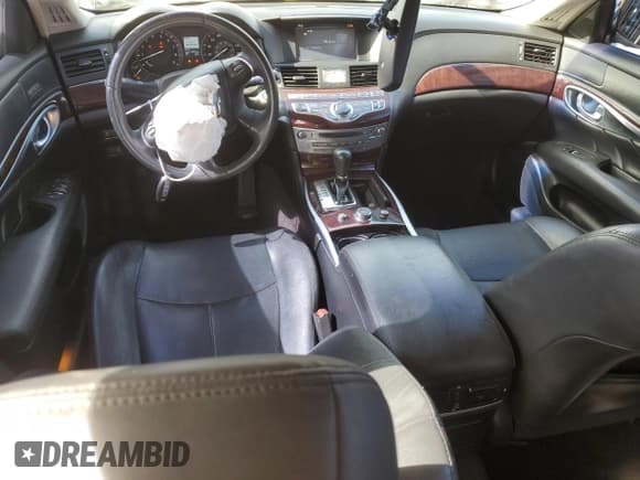 ✅ 2015 Infiniti Q70 • VIN: JN1BY1PR9FM831870 • Лот: 46022015. Опубликован ранее на Copart с пробегом 144 553 миль. Бесплатный доступ к архиву аукционных продаж из США и подробный отчёт об истории автомобиля на DreamBid. Изображение 8.