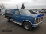 ✅ 1984 Ford F-150 • VIN: 1FTCF15FXEPA40938 • Lot: 93166685. Wystawiony na Copart z przebiegiem 77 541 mil. Bezpłatny archiwum sprzedaży aukcyjnych z USA i szczegółowy raport historii pojazdu na DreamBid. Zdjęcie 4.