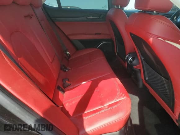 ✅ 2021 Alfa Romeo Stelvio • VIN: ZASPAJAN1M7D00646 • Лот: 68317675. Опубликован ранее на Copart с пробегом 32 306 миль. Бесплатный доступ к архиву аукционных продаж из США и подробный отчёт об истории автомобиля на DreamBid. Изображение 11.