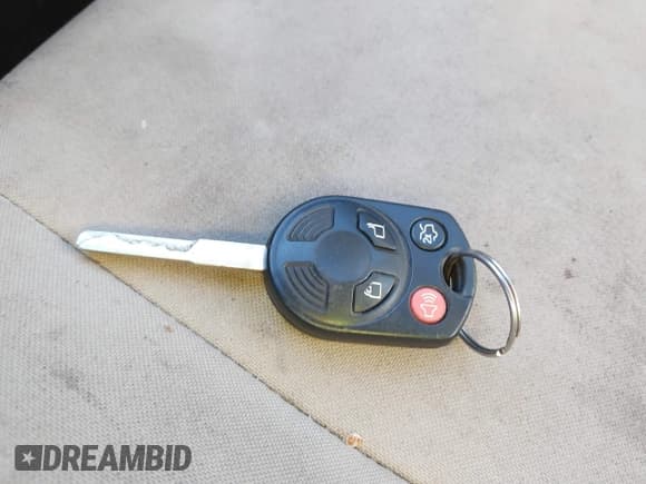 ✅ 2017 Ford Focus SE • VIN: 1FADP3K24HL259538 • Lot: 43701564. Wystawiony na IAAI z przebiegiem 184 903 mil. Bezpłatny archiwum sprzedaży aukcyjnych z USA i szczegółowy raport historii pojazdu na DreamBid. Zdjęcie 11.