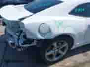 2014 Chevrolet Camaro SS с VIN 2G1FK1EJ5E9278880, выставлен на аукционе IAAI как лот 43171278 с пробегом 89 977 миль миль и . История ставок и продаж доступна на DreamBid. Изображение 6.