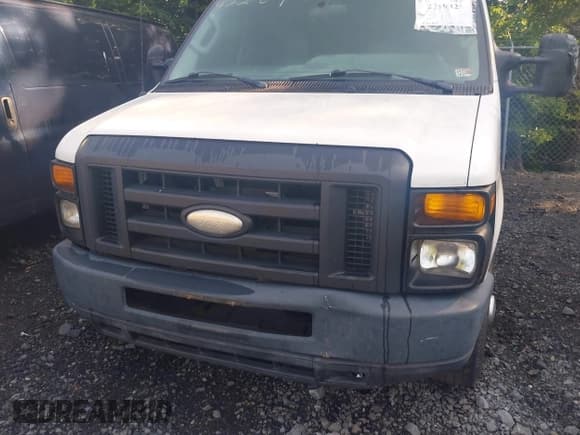 ✅ 2014 Ford Econoline Cargo Commercial • VIN: 1FTNS2EL9EDA77383 • Lot: 42289325. Wystawiony na IAAI z przebiegiem 202 645 mil. Bezpłatny archiwum sprzedaży aukcyjnych z USA i szczegółowy raport historii pojazdu na DreamBid. Zdjęcie 6.