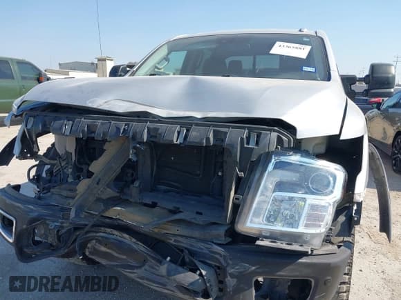 ✅ 2018 Nissan Titan Pro-4X • VIN: 1N6AA1E51JN551695 • Lot: 43365881. Listed on IAAI with 114,790 mi. Free auction sales archive from the USA and detailed vehicle history report at DreamBid. Image 13.