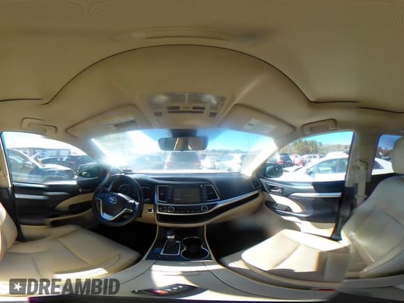 ✅ 2018 Toyota Highlander SE • VIN: 5TDJZRFH8JS887180 • Лот: 43612134. Опубликован ранее на IAAI с пробегом 137 560 миль. Бесплатный доступ к архиву аукционных продаж из США и подробный отчёт об истории автомобиля на DreamBid. Изображение 20.