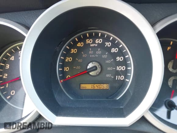 ✅ 2008 Toyota 4Runner Limited • VIN: JTEZU17R38K019272 • Lot: 42002331. Wystawiony na IAAI z przebiegiem 164 053 mil. Bezpłatny archiwum sprzedaży aukcyjnych z USA i szczegółowy raport historii pojazdu na DreamBid. Zdjęcie 7.