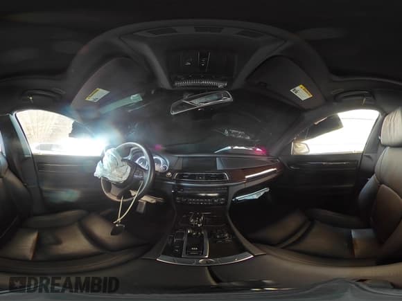 ✅ 2011 BMW 7 Series 740Li • VIN: WBAKB4C56BC574666 • Лот: 81853495. Опубликован ранее на Copart с пробегом 98 031 миль. Бесплатный доступ к архиву аукционных продаж из США и подробный отчёт об истории автомобиля на DreamBid. Изображение 14.