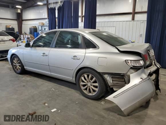 2007 Hyundai Azera SE с VIN KMHFC46F57A243839, выставлен на аукционе Copart как лот 47177895 с пробегом 271 350 миль миль и Списание • Salvage title. История ставок и продаж доступна на DreamBid. Изображение 2.