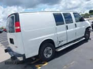 ✅ 2015 GMC Savana Cargo • VIN: 1GTW7FCF0F1903034 • Lot: 42582427. Wystawiony na IAAI z przebiegiem 118 928 mil. Bezpłatny archiwum sprzedaży aukcyjnych z USA i szczegółowy raport historii pojazdu na DreamBid. Zdjęcie 4.