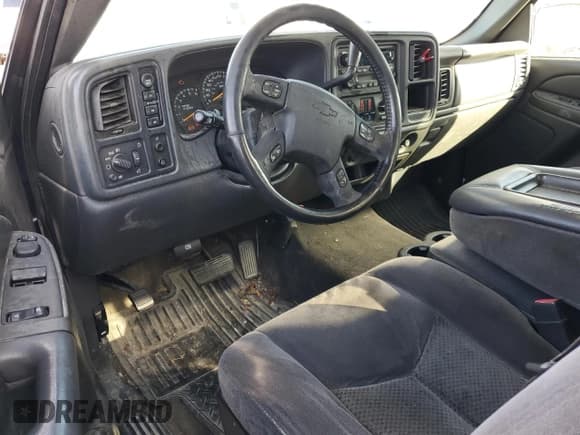 ✅ 2005 Chevrolet Silverado 1500 Z71 • VIN: 1GCEK19B35Z290988 • Лот: 78996824. Опубликован ранее на Copart с пробегом 350 581 миль. Бесплатный доступ к архиву аукционных продаж из США и подробный отчёт об истории автомобиля на DreamBid. Изображение 8.