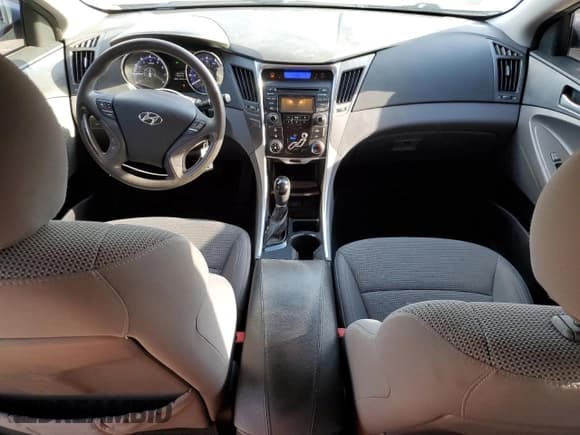 ✅ 2013 Hyundai Sonata GLS • VIN: 5NPEB4AC9DH731972 • Лот: 87200475. Опубликован ранее на Copart с пробегом 150 222 миль. Бесплатный доступ к архиву аукционных продаж из США и подробный отчёт об истории автомобиля на DreamBid. Изображение 8.