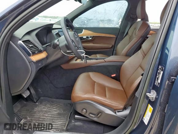 ✅ 2023 Volvo XC90 Plus • VIN: YV4L12PN3P1953889 • Lot: 56490445. Listed on Copart with 23,810 mi. Free auction sales archive from the USA and detailed vehicle history report at DreamBid. Image 7.