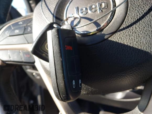 ✅ 2017 Jeep Grand Cherokee Altitude • VIN: 1C4RJFAG0HC803386 • Lot: 43724175. Listed on IAAI with 114,626 mi. Free auction sales archive from the USA and detailed vehicle history report at DreamBid. Image 11.