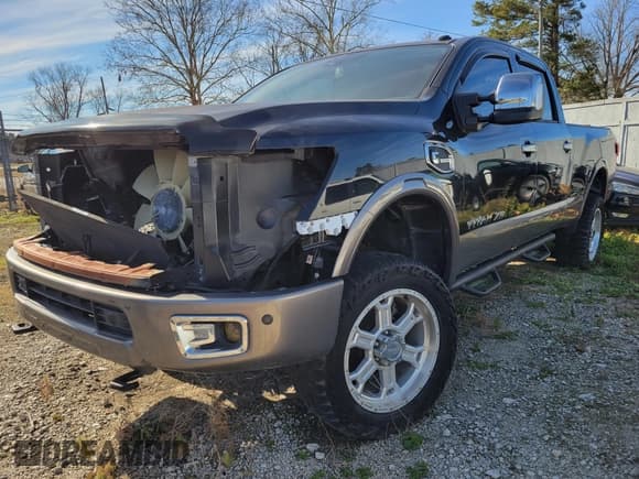 ✅ 2016 Nissan Titan SL • VIN: 1N6BA1F20GN513778 • Lot: 41373178. Listed on IAAI with 85,829 mi. Free auction sales archive from the USA and detailed vehicle history report at DreamBid. Image 2.