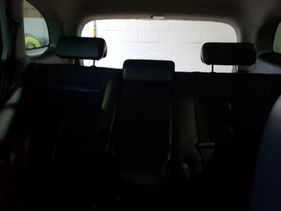 ✅ 2009 Hyundai Santa Fe Limited • VIN: 5NMSH73E09H310213 • Lot: 76476394. Listed on Copart with 189,112 mi. Free auction sales archive from the USA and detailed vehicle history report at DreamBid. Image 10.