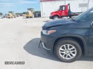 ✅ 2019 Chevrolet Traverse LT Cloth • VIN: 1GNEVGKW3KJ105234 • Lot: 43070472. Wystawiony na IAAI z przebiegiem 149 905 mil. Bezpłatny archiwum sprzedaży aukcyjnych z USA i szczegółowy raport historii pojazdu na DreamBid. Zdjęcie 6.