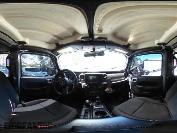 ✅ 2020 Jeep Gladiator Sport S • VIN: 1C6HJTAGXLL199209 • Lot: 42186918. Wystawiony na IAAI z przebiegiem 126 853 mil. Bezpłatny archiwum sprzedaży aukcyjnych z USA i szczegółowy raport historii pojazdu na DreamBid. Zdjęcie 18.