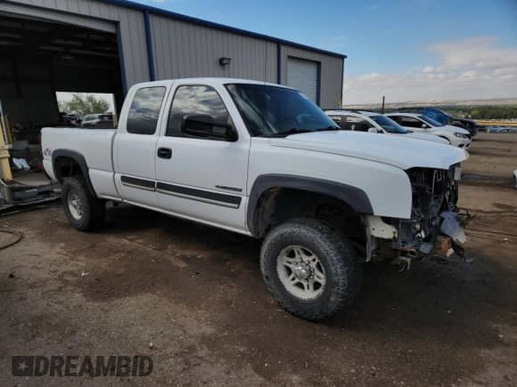 2004 Chevrolet Silverado 2500HD LS с VIN 1GCHK29U24E395189, выставлен на аукционе Copart как лот 85279365 с пробегом 220 485 миль миль и Списание • Salvage title. История ставок и продаж доступна на DreamBid. Изображение 4.