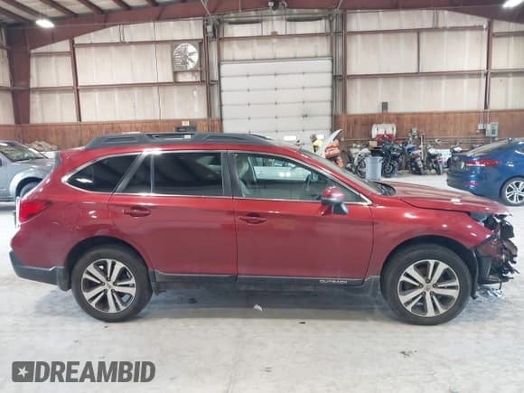 ✅ 2018 Subaru Outback Limited • VIN: 4S4BSANC7J3350751 • Lot: 42578620. Listed on IAAI with 117,770 mi. Free auction sales archive from the USA and detailed vehicle history report at DreamBid. Image 13.