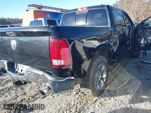 ✅ 2009 Dodge 1500 Sport • VIN: 1D3HB13T99S772935 • Lot: 41006604. Wystawiony na IAAI z przebiegiem 118 772 mil. Bezpłatny archiwum sprzedaży aukcyjnych z USA i szczegółowy raport historii pojazdu na DreamBid. Zdjęcie 4.