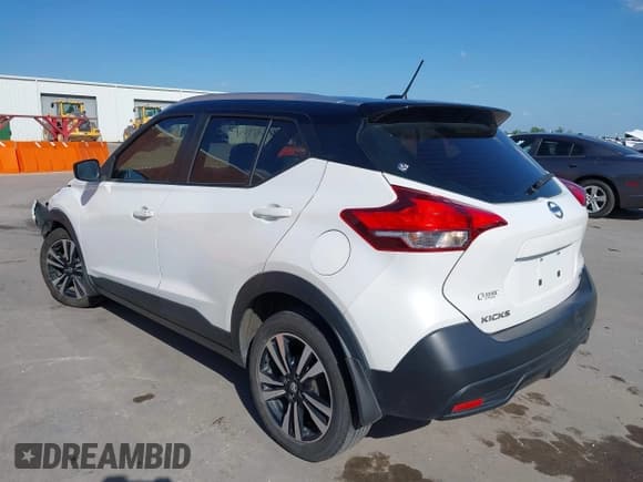 ✅ 2019 Nissan Kicks SR • VIN: 3N1CP5CU1KL517109 • Лот: 42096734. Опубликован ранее на IAAI с пробегом 144 725 миль. Бесплатный доступ к архиву аукционных продаж из США и подробный отчёт об истории автомобиля на DreamBid. Изображение 3.