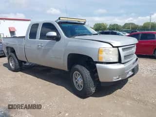 2010 Chevrolet Silverado 1500 LT with VIN 1GCSKSE33AZ173896, listed as a IAAI auction lot 43259193 with 143,529 mi miles and . Bid and sale history available at DreamBid. Image 1.
