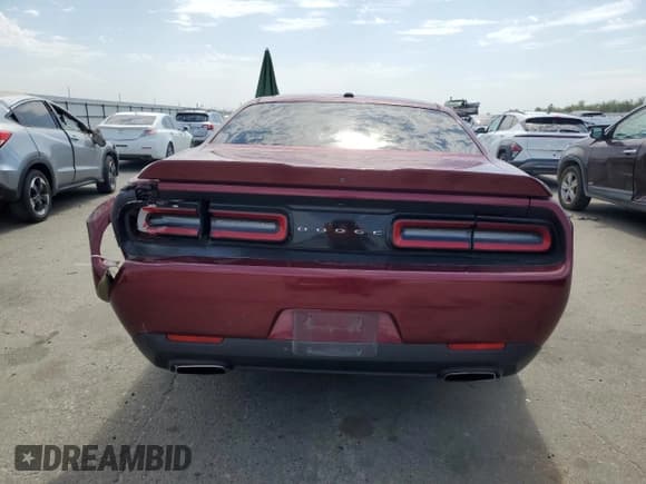 ✅ 2019 Dodge Challenger SXT • VIN: 2C3CDZAG8KH750914 • Lot: 70701865. Wystawiony na Copart z przebiegiem 148 936 mil. Bezpłatny archiwum sprzedaży aukcyjnych z USA i szczegółowy raport historii pojazdu na DreamBid. Zdjęcie 6.
