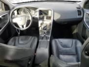 ✅ 2014 Volvo XC60 R-Design Premier Plus • VIN: YV4902DZ6E2503701 • Lot: 92841265. Wystawiony na Copart z przebiegiem 101 219 mil. Bezpłatny archiwum sprzedaży aukcyjnych z USA i szczegółowy raport historii pojazdu na DreamBid. Zdjęcie 8.