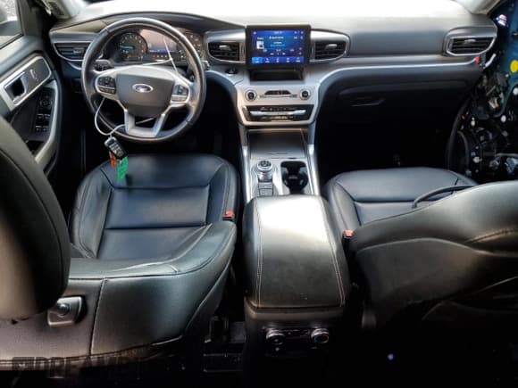 ✅ 2020 Ford Explorer XLT • VIN: 1FMSK8DHXLGC34574 • Lot: 80043834. Wystawiony na Copart z przebiegiem 70 995 mil. Bezpłatny archiwum sprzedaży aukcyjnych z USA i szczegółowy raport historii pojazdu na DreamBid. Zdjęcie 8.