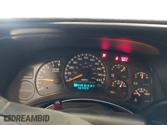 2000 Chevrolet Silverado 1500 LS z VIN 1GCEK19T1YE336600, wystawiony jako IAAI lot #42383410 z przebiegiem 64 920 mil mil oraz . Historia ofert i sprzedaży dostępna na DreamBid. Obrazek 7.