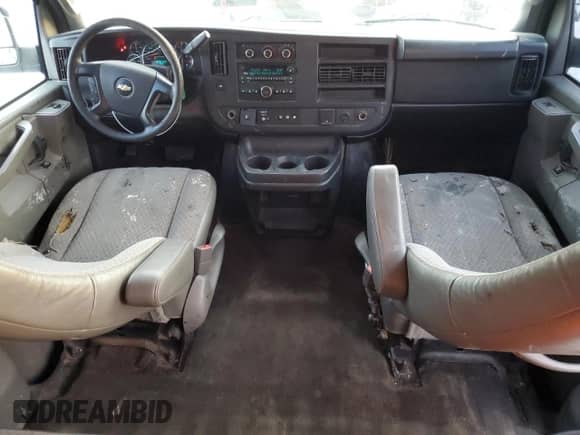 2016 Chevrolet Express Passenger LT с VIN 1GAZGPFG2G1269808, выставлен на аукционе Copart как лот 42686785 с пробегом 157 121 миль миль и Списание • Salvage title. История ставок и продаж доступна на DreamBid. Изображение 8.