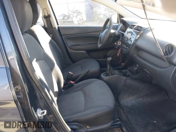 ✅ 2014 Mitsubishi Mirage DE • VIN: ML32A3HJ5EH018428 • Lot: 40841804. Wystawiony na IAAI z przebiegiem 220 950 mil. Bezpłatny archiwum sprzedaży aukcyjnych z USA i szczegółowy raport historii pojazdu na DreamBid. Zdjęcie 5.