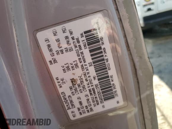 ✅ 2002 Dodge Passenger • VIN: 2B5WB35Z62K113765 • Lot: 71943144. Listed on Copart with 81,060 mi. Free auction sales archive from the USA and detailed vehicle history report at DreamBid. Image 13.