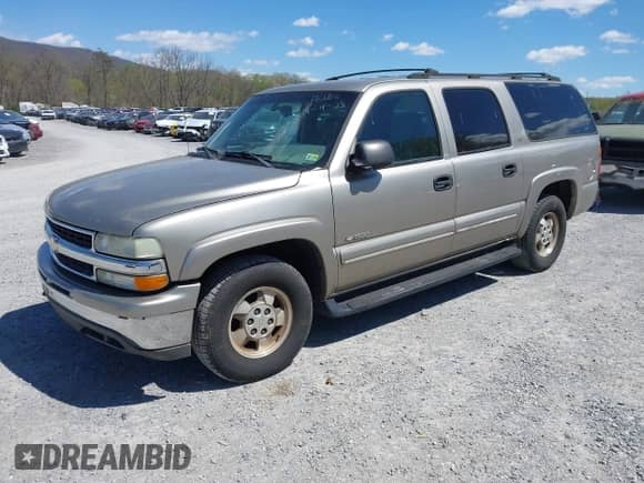 2000 Chevrolet Suburban LT с VIN 3GNFK16T0YG114431, выставлен на аукционе IAAI как лот 42059206 с пробегом 266 582 миль миль и . История ставок и продаж доступна на DreamBid. Изображение 2.