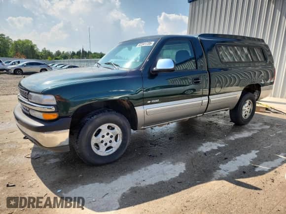 2002 Chevrolet Silverado 1500 LS with VIN 1GCEK14T32Z122554, listed as a Copart auction lot 62341735 with 83,409 mi miles and Clean title. Bid and sale history available at DreamBid. Image 1.