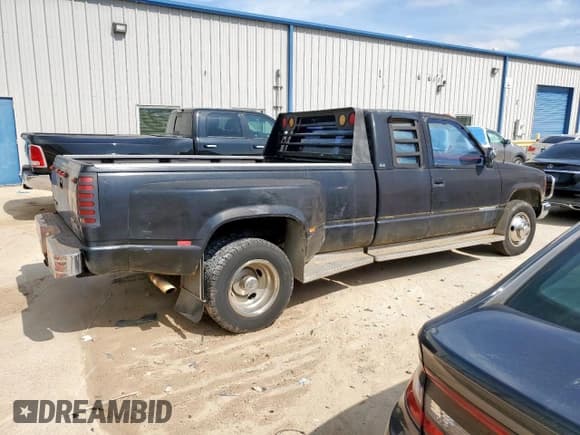 ✅ 1992 GMC Sierra 1500 • VIN: 2GTHC39NXN1556192 • Lot: 55469485. Wystawiony na Copart z przebiegiem 128 938 mil. Bezpłatny archiwum sprzedaży aukcyjnych z USA i szczegółowy raport historii pojazdu na DreamBid. Zdjęcie 3.