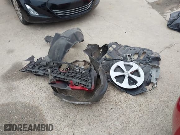 ✅ 2014 Toyota Prius Four • VIN: JTDKN3DU2E1768203 • Lot: 43824435. Listed on IAAI with 116,410 mi. Free auction sales archive from the USA and detailed vehicle history report at DreamBid. Image 12.