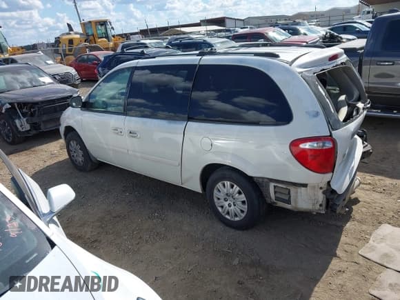 ✅ 2006 Chrysler Town & Country LX • VIN: 2A4GP44R86R690535 • Lot: 43287512. Listed on IAAI with 205,206 mi. Free auction sales archive from the USA and detailed vehicle history report at DreamBid. Image 13.