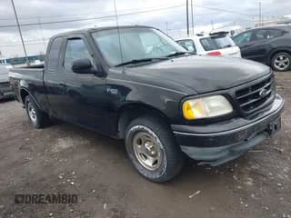 ✅ 2000 Ford F-150 XL • VIN: 1FTZX1727YNB30615 • Lot: 42037120. Listed on IAAI with 229,876 mi. Free auction sales archive from the USA and detailed vehicle history report at DreamBid. Image 1.