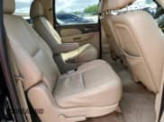 ✅ 2014 Chevrolet Suburban LT • VIN: 1GNSKJE72ER149065 • Lot: 61887944. Wystawiony na Copart z przebiegiem 244 214 mil. Bezpłatny archiwum sprzedaży aukcyjnych z USA i szczegółowy raport historii pojazdu na DreamBid. Zdjęcie 11.