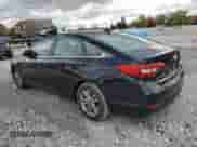2017 Hyundai Sonata 2.4L z VIN 5NPE24AF1HH555127, wystawiony jako Copart lot #90714645 z przebiegiem 99 700 mil mil oraz Czysty tytuł • Clean title. Historia ofert i sprzedaży dostępna na DreamBid. Obrazek 2.