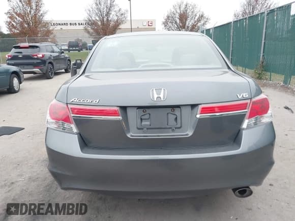 ✅ 2011 Honda Accord EX • VIN: 1HGCP3F73BA018666 • Лот: 43758998. Опубликован ранее на IAAI с пробегом 195 127 миль. Бесплатный доступ к архиву аукционных продаж из США и подробный отчёт об истории автомобиля на DreamBid. Изображение 16.
