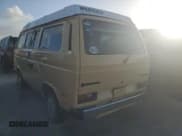 ✅ 1985 Volkswagen Vanagon GL • VIN: WV2ZB0254FH027708 • Лот: 78790714. Опубликован ранее на Copart с пробегом 251 460 миль. Бесплатный доступ к архиву аукционных продаж из США и подробный отчёт об истории автомобиля на DreamBid. Изображение 2.