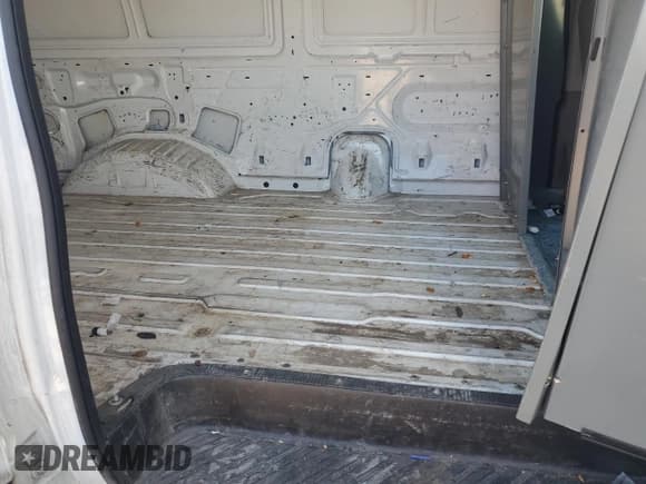 ✅ 2007 Ford Econoline Cargo Commercial • VIN: 1FTSE34L47DB46145 • Лот: 91031665. Опубликован ранее на Copart с пробегом 214 435 миль. Бесплатный доступ к архиву аукционных продаж из США и подробный отчёт об истории автомобиля на DreamBid. Изображение 11.