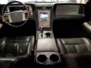 ✅ 2007 Lincoln Navigator • VIN: 5LMFU28507LJ17895 • Lot: 45934595. Listed on Copart with 235,034 mi. Free auction sales archive from the USA and detailed vehicle history report at DreamBid. Image 8.