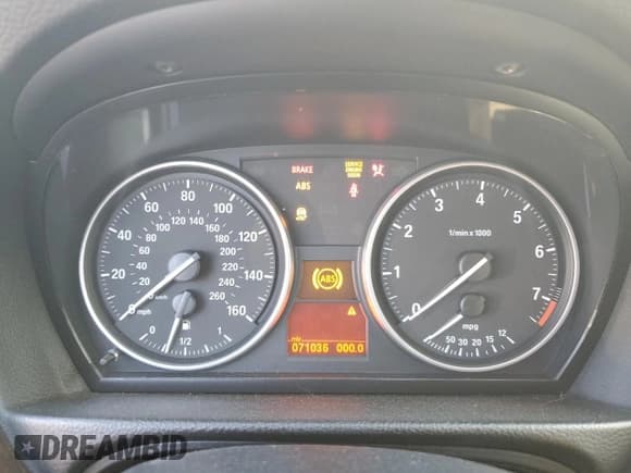 ✅ 2011 BMW 3 Series 328i • VIN: WBAPH5C54BA448487 • Lot: 84947315. Listed on Copart with 71,036 mi. Free auction sales archive from the USA and detailed vehicle history report at DreamBid. Image 9.